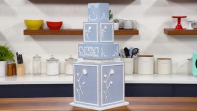 Delicate Piped Buttercream Techniques